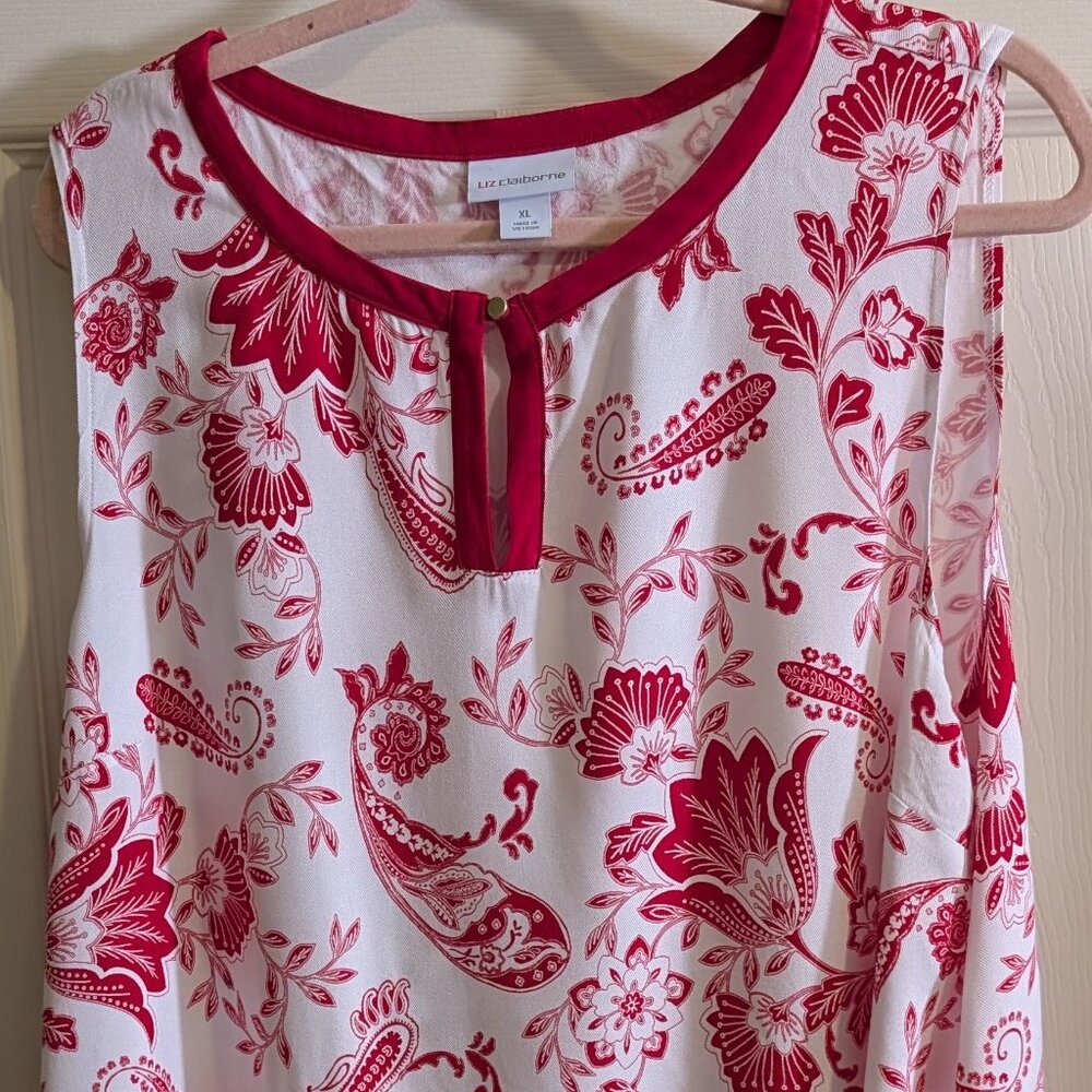 Liz Claiborne Womes SIze xl Red and White Paisley Sleeveless Blouse